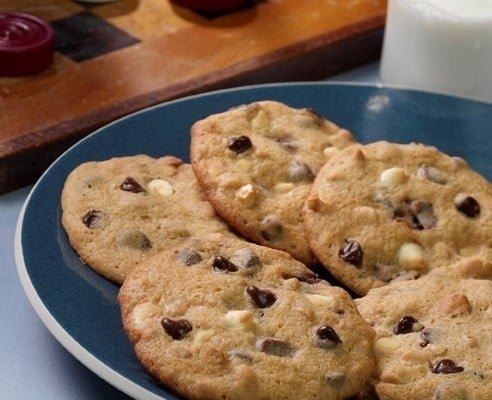 Caramel Chocolate Chip Cookies