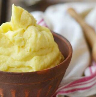 best mashed potatoes recipe world. make mashed potato milk use substitute double butter delicious southern mashed potatoes. This Mashed Potatoes recipe is an easy homemade mashed potatoes recipe that results in perfect mashed potatoes every time. Pair this delicious side dish up with gravy.
