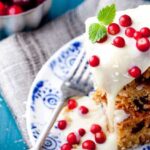 flavored ganache recipes. White Chocolate Rum Ganache is the easiest glaze recipe ever. It is a sweet and light flavor that compliments carrot cake, spice cake and any other type of fall flavor desserts.