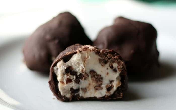 Dark Chocolate Cheesecake Bites