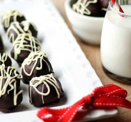 Homemade chocolate truffles recipe. Make chocolates at home. These chocolate almond truffles are the perfect sweet treat recipe to make for friends and family. Learn how to make chocolates.
