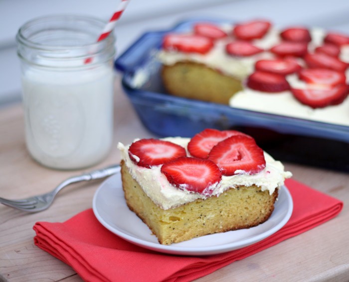 Lemon Poppy Seed Pudding Cake #puddingcake #lemoncake