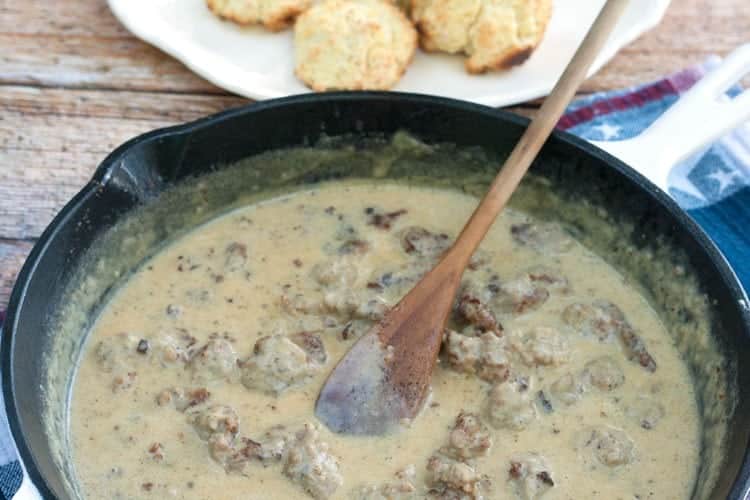 homemade sausage gravy