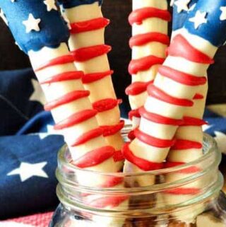 candy coated pretzel sticks. These Patriotic Pretzel Rods are the perfect treat to bring to a 4th of July Potluck, or any patriotic themed occasion. They are also great dessert ideas for Memorial Day, Labor Day and Veteran's Day. Candy Covered Pretzels are easy to make and are a fun activity for kids in the kitchen.