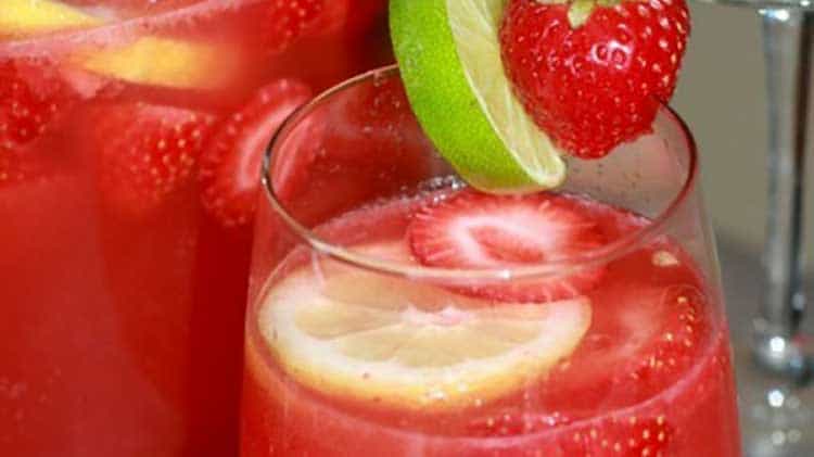 https://allshecooks.com/wp-content/uploads/2016/05/strawberry-limeade-rum-punch-party-drink-cocktail.jpg