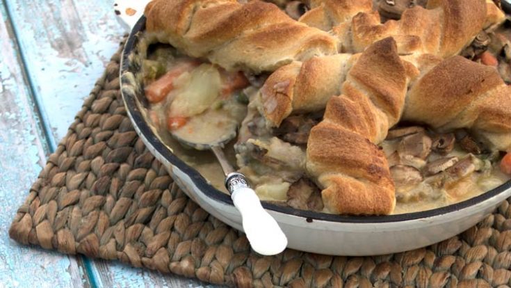Crowd Pleasing Chicken Pot Luck Pie