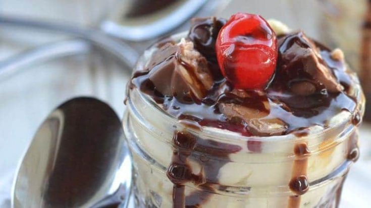 Snickers Cheesecake Parfait