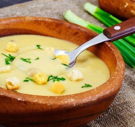 Cheesy Potato Soup recipe is an easy recipe that is ready in 30 minutes. If you're looking for 30 minute meals for weeknight dinners, this one is a great dinner recipe to add to the list. Soup recipes for fall are here!