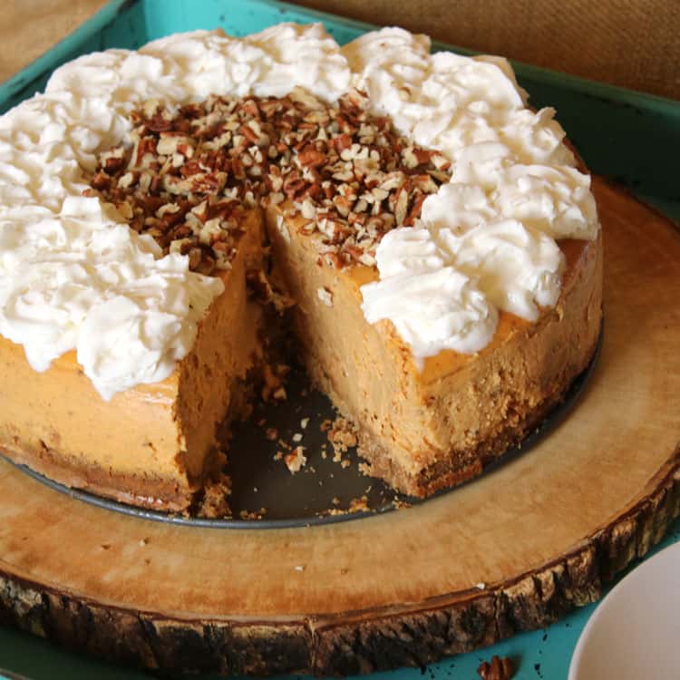 tasty puumpkin pie with pecans