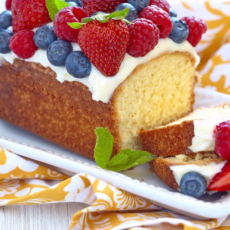 how to make pound cake with berries