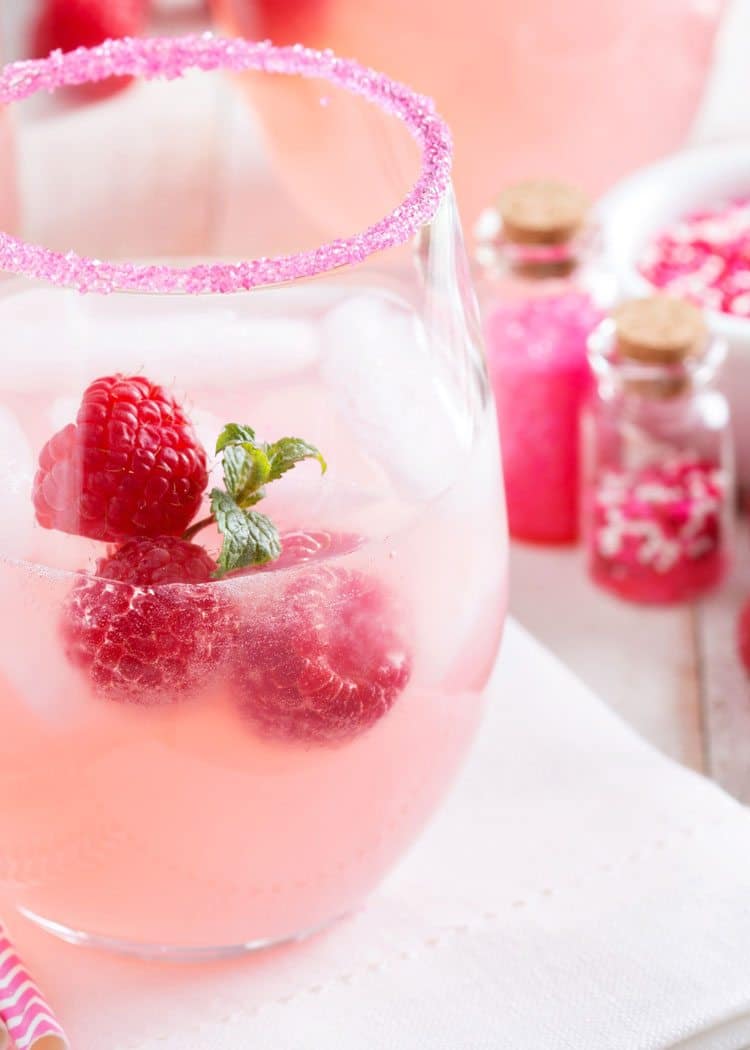 perfect kiddie cocktail recipe to serve up at a sleepover