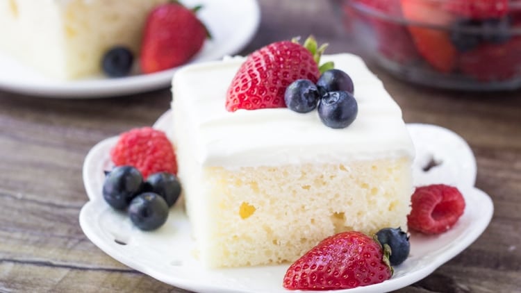 Strawberries-and-Cream Sheet Cake Recipe