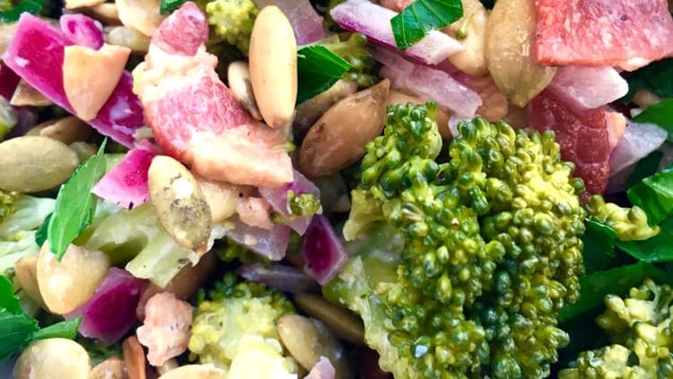 Easy broccoli salad recipe