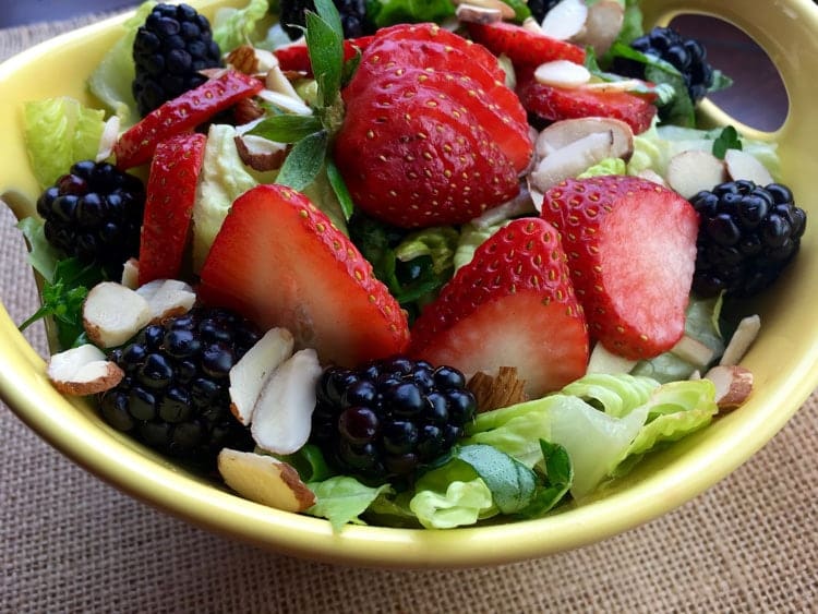 delicious-berry-salad-recipe