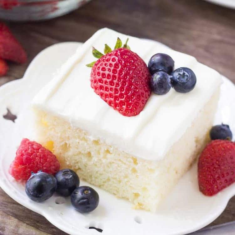 perfect sheet cake for summer bbq