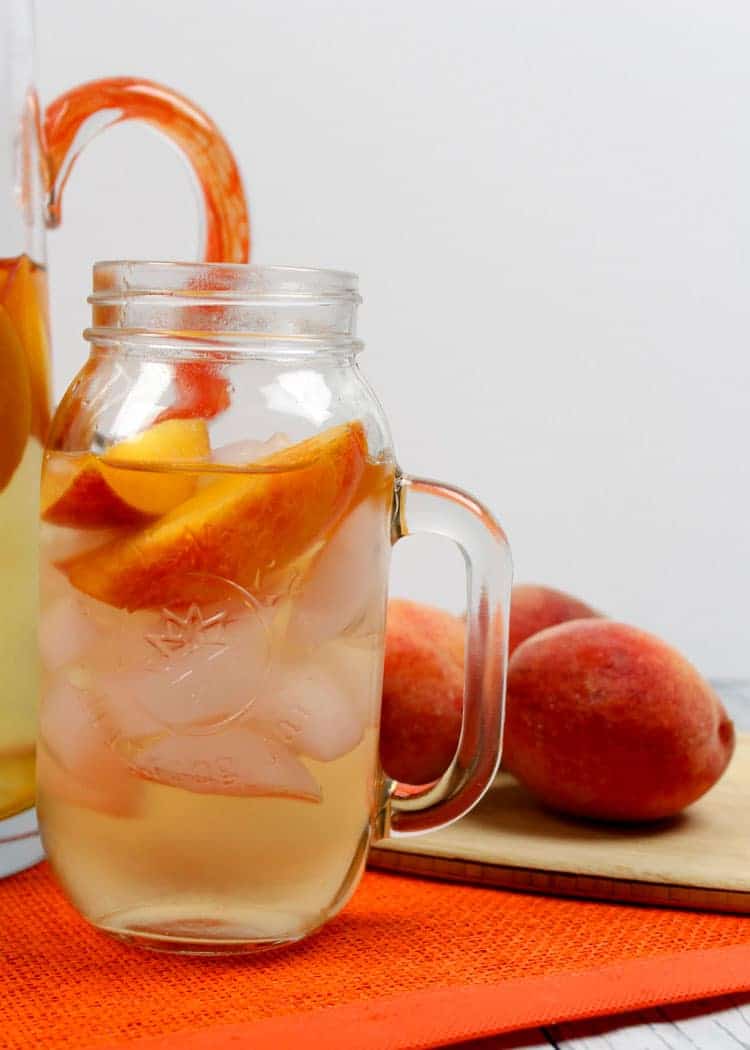 sparkling white wine sangria