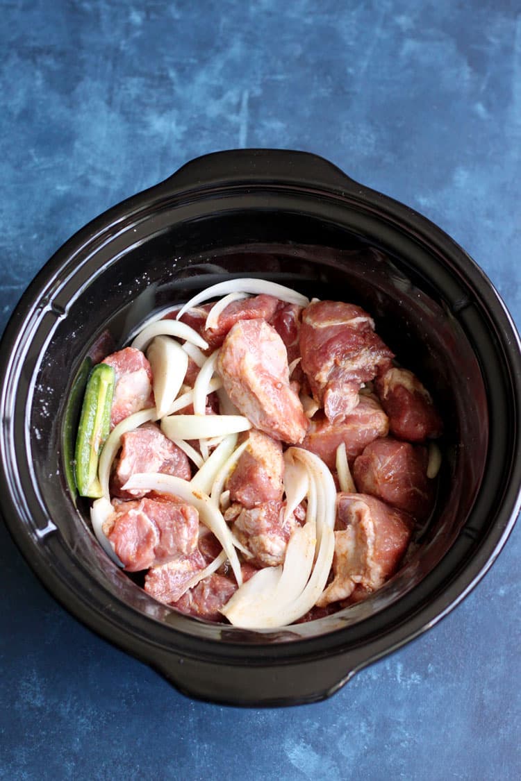 making pork carnitas 