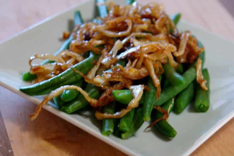 Easy Green beans recipe with onions