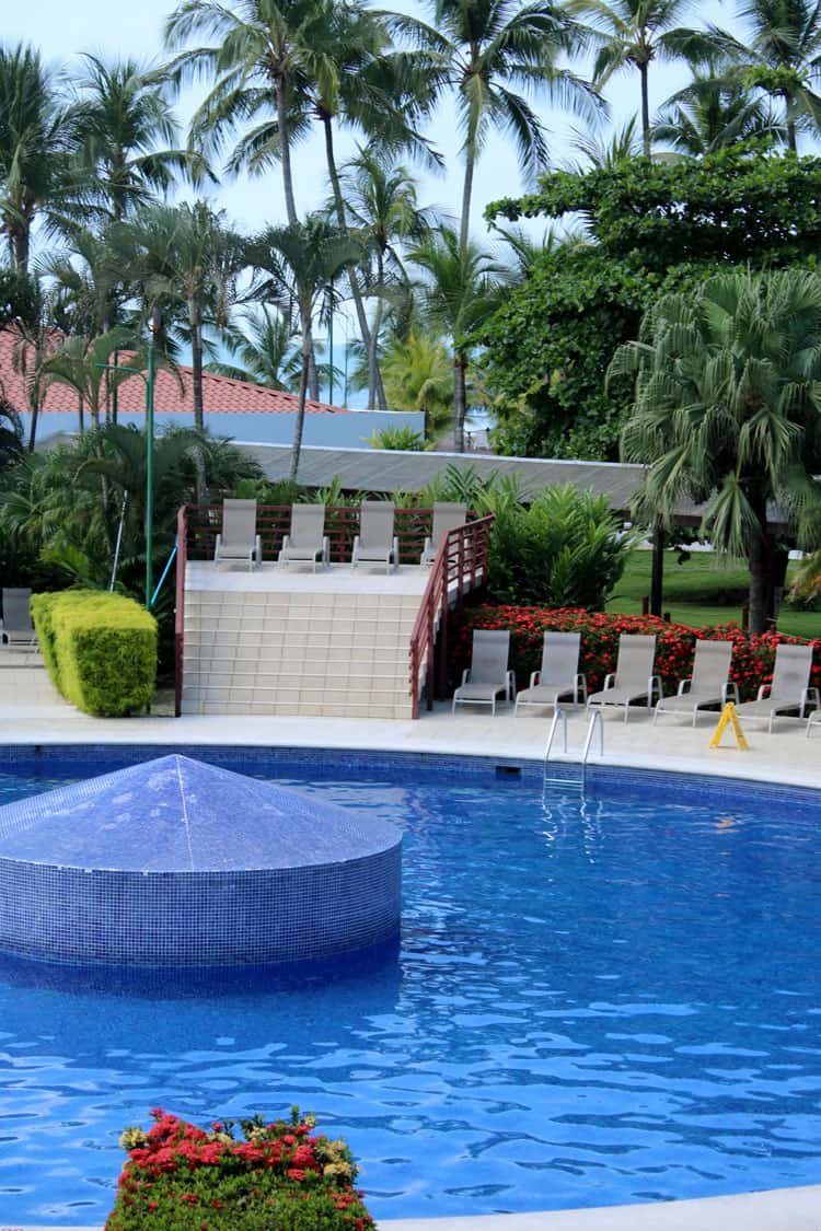 Pool area at Jaco Beach Best Western hotel