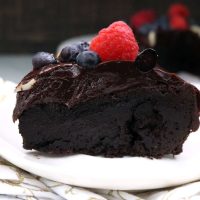 Gluten Free Cake - Flourless Chocolate Cake with Dark Chocolate Ganache