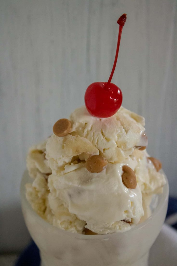 Reese’s Chips & Banana No-Churn Easy Ice Cream Recipe