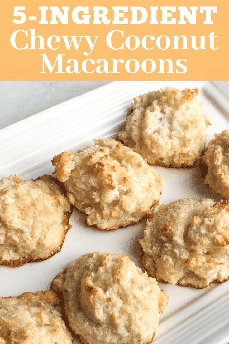 5-Ingredient Chewy Coconut Macaroons are delicious and low-calorie cookies that will soon become your very favorite. Plus they come together SO quickly and easily, you can whip up a batch whenever the mood strikes.
#CoconutMacaroons #5ingredients #easydessertrecipes #cookies #lowcaloriecookie