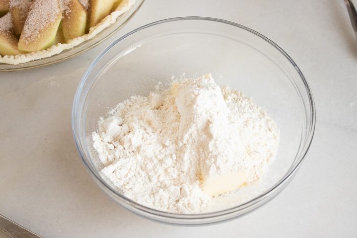 apple pie ingredients in bowl