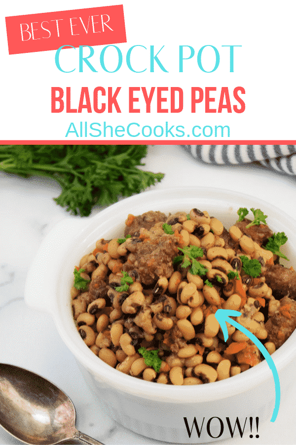 blacked eyed peas in white bowl