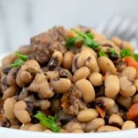 Slow Cooker Black Eyed Peas with Beef