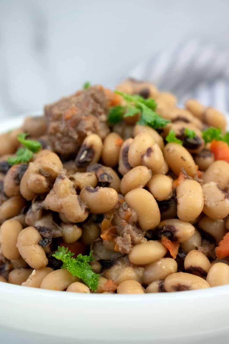 Slow Cooker Black Eyed Peas with Beef Stew Meat - All She Cooks