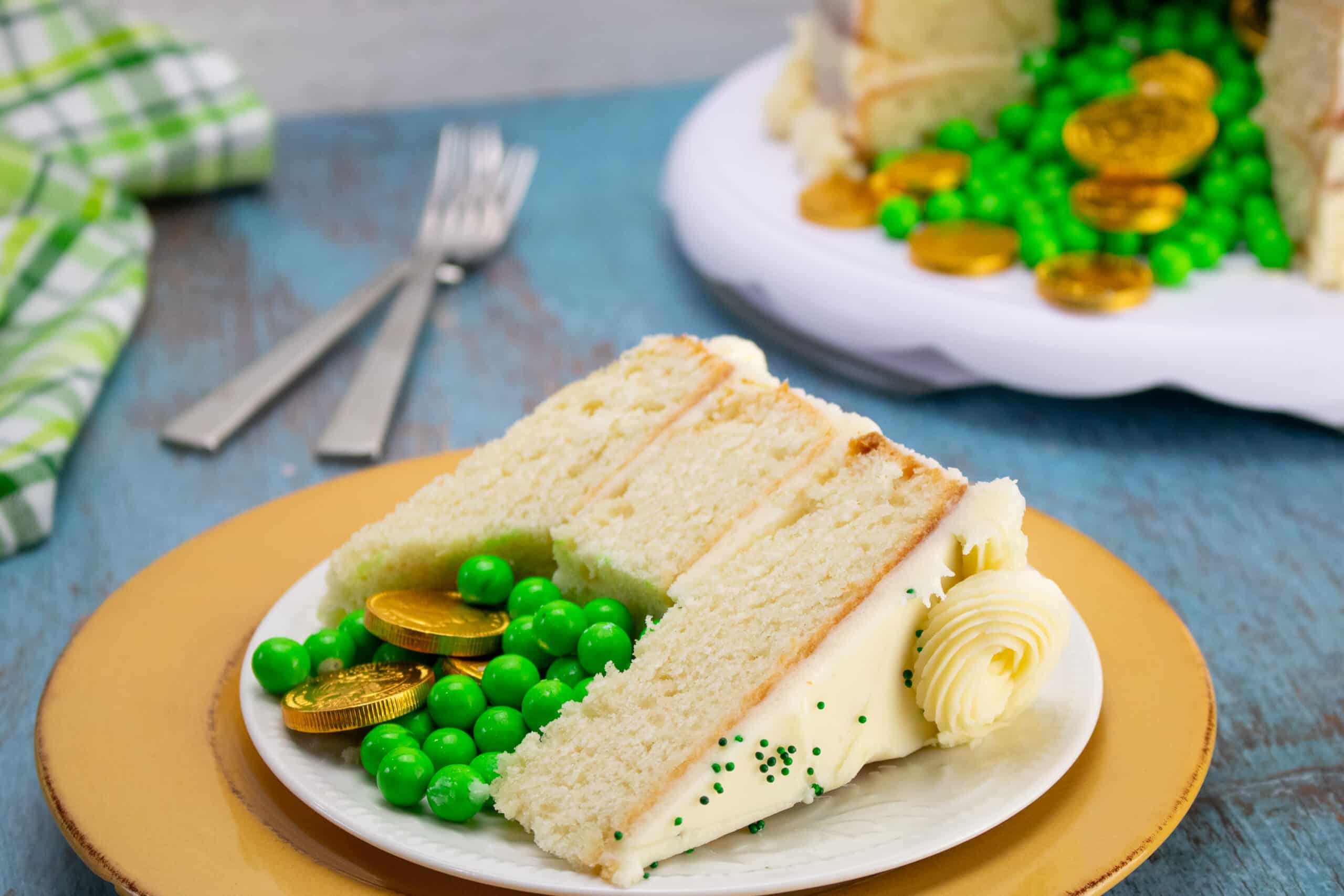 Peek-A-Boo St. Patrick's Day Cake - Mom Loves Baking