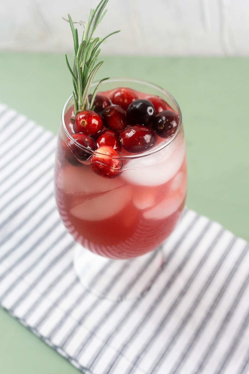 Cranberry Christmas Mocktail 