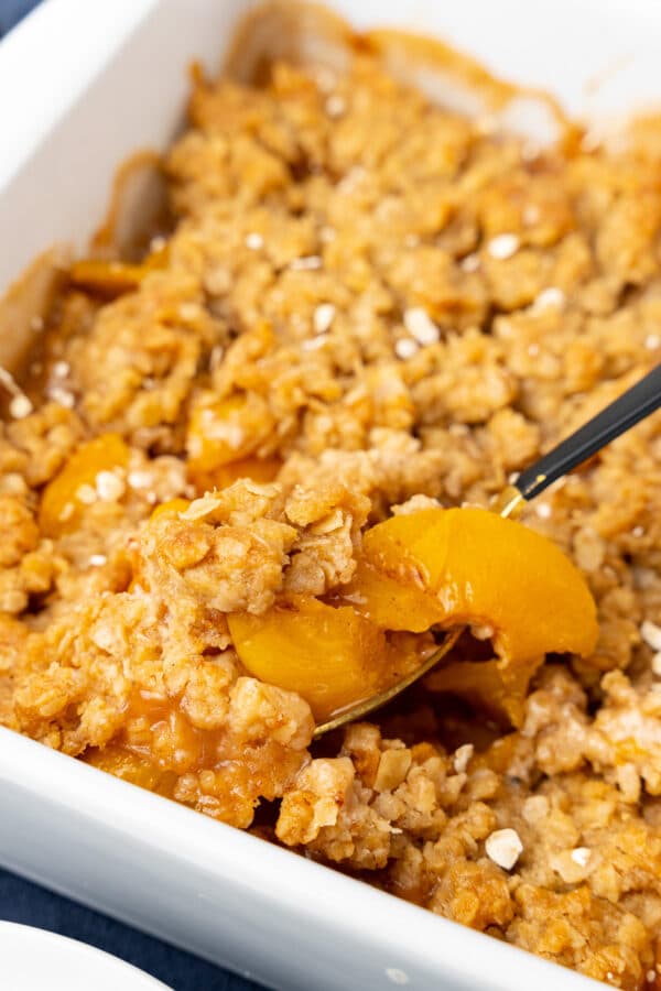 peach-crisp-with-canned-peaches-all-she-cooks