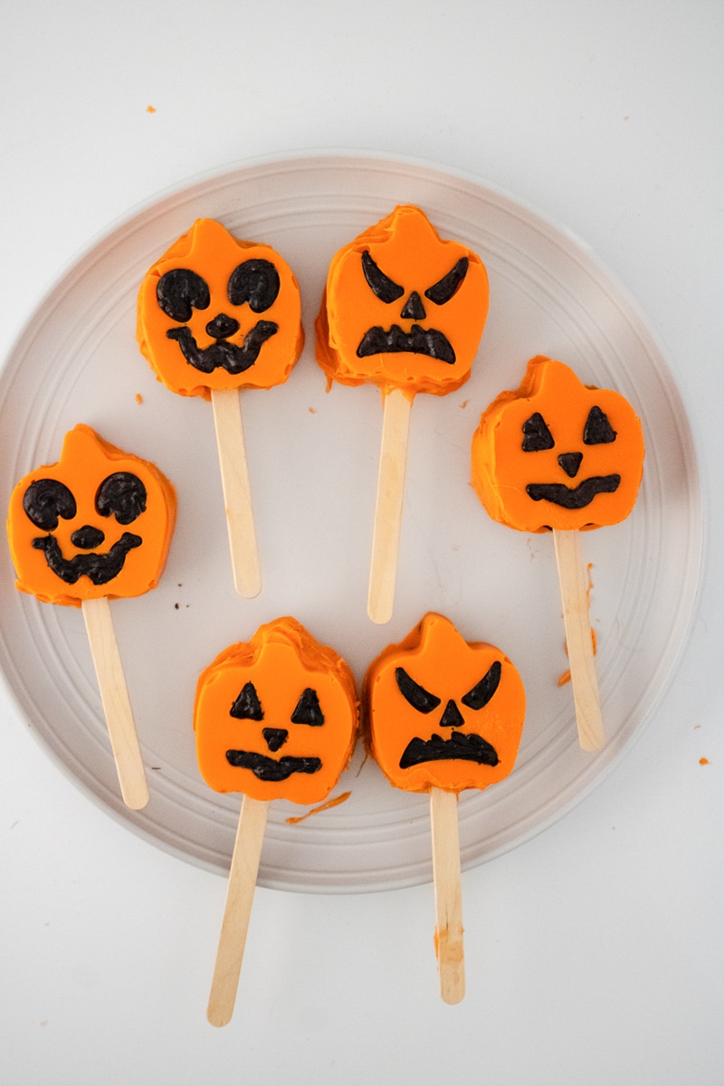 halloween cake pops