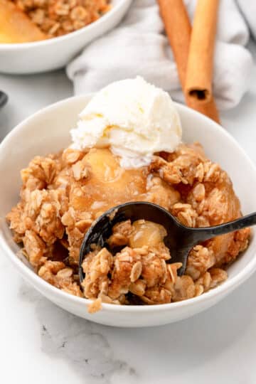 Apple Crisp with Canned Apple Pie Filling - All She Cooks