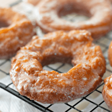 Pumpkin Donuts with Buttermilk Glaze featured image